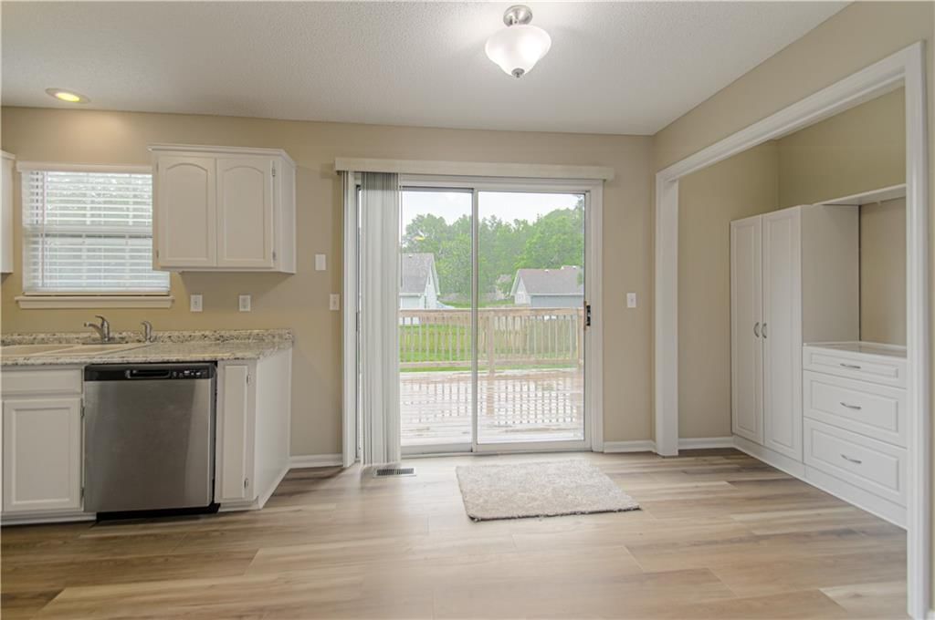 613 N Cedar Street — photo 9