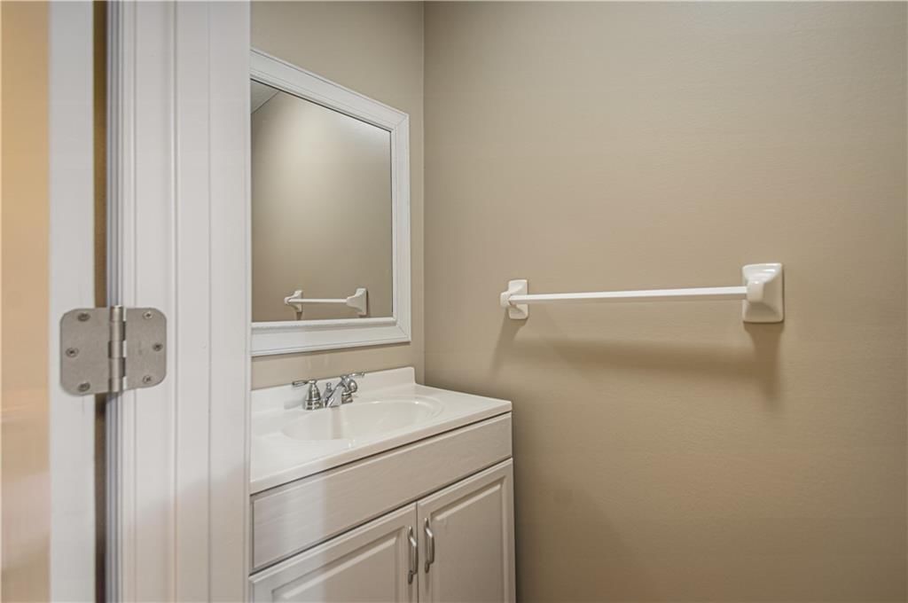 613 N Cedar Street — photo 14