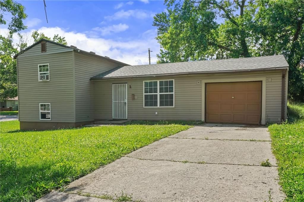 5260 Cypress Avenue — photo 2