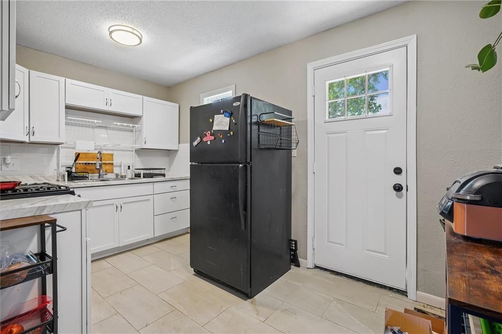 5260 Cypress Avenue — photo 7