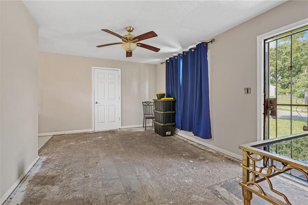 5260 Cypress Avenue — photo 9