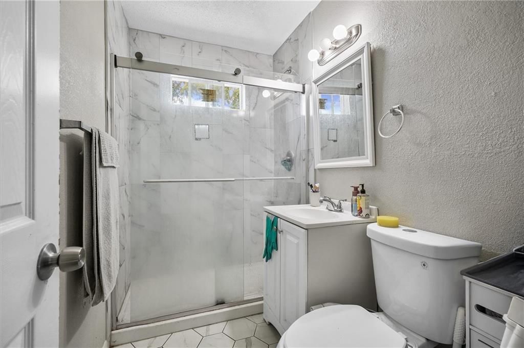 5260 Cypress Avenue — photo 10