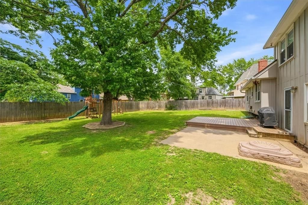9726 WINSLOW Place — photo 28