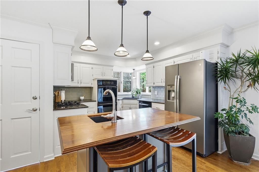 11526 Knox Street — photo 17
