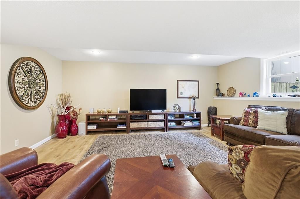 11526 Knox Street — photo 40