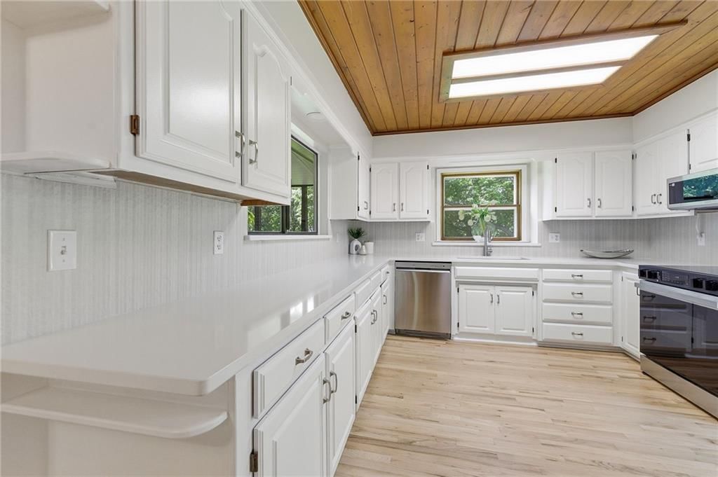 16720 Grandview Street — photo 19