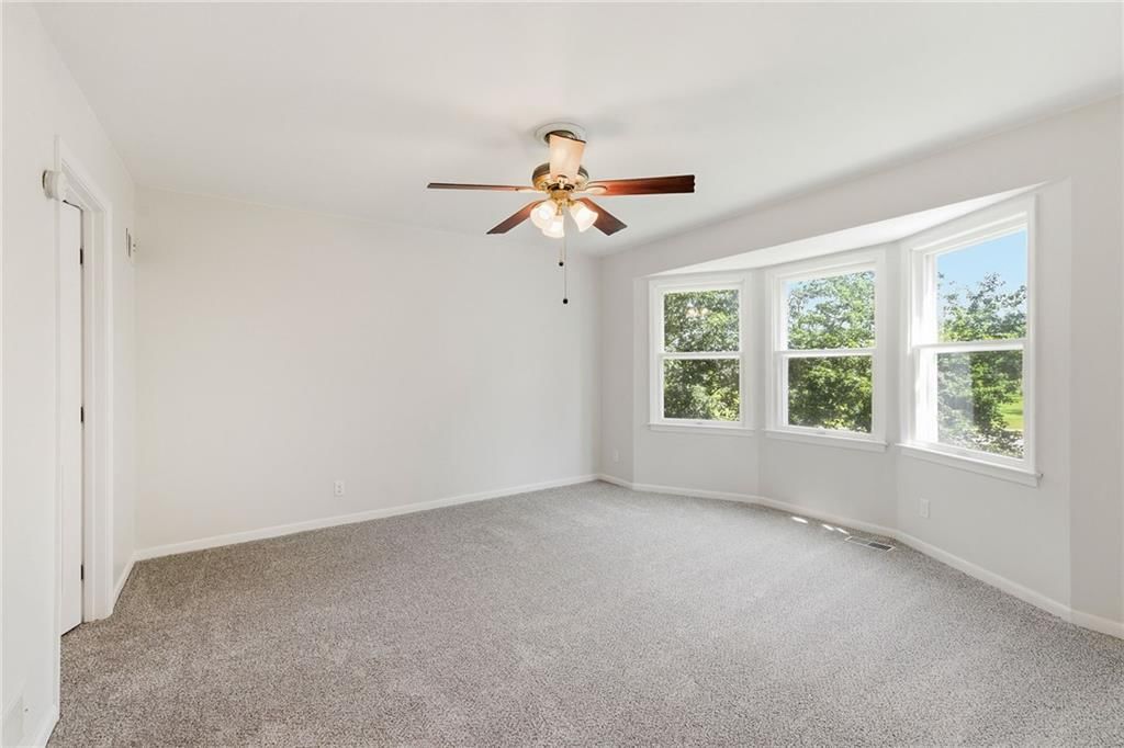 16720 Grandview Street — photo 42