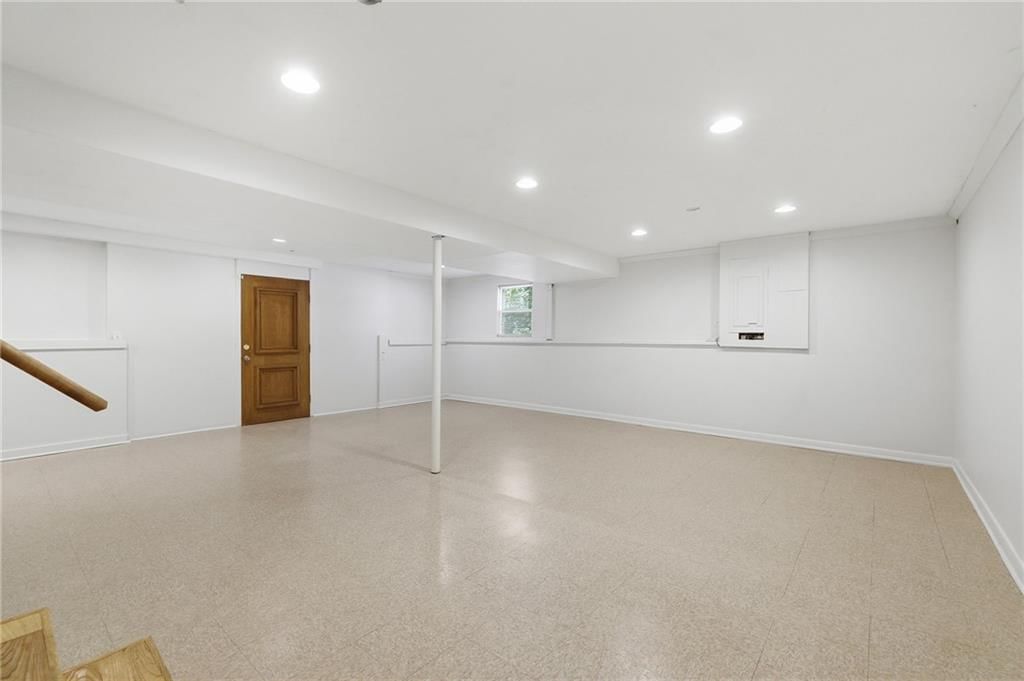 16720 Grandview Street — photo 52