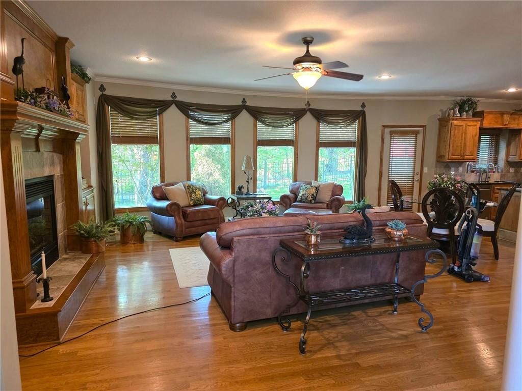 1629 SW Hedgewood Lane — photo 2
