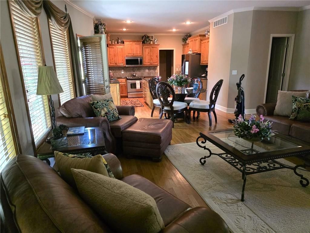 1629 SW Hedgewood Lane — photo 4