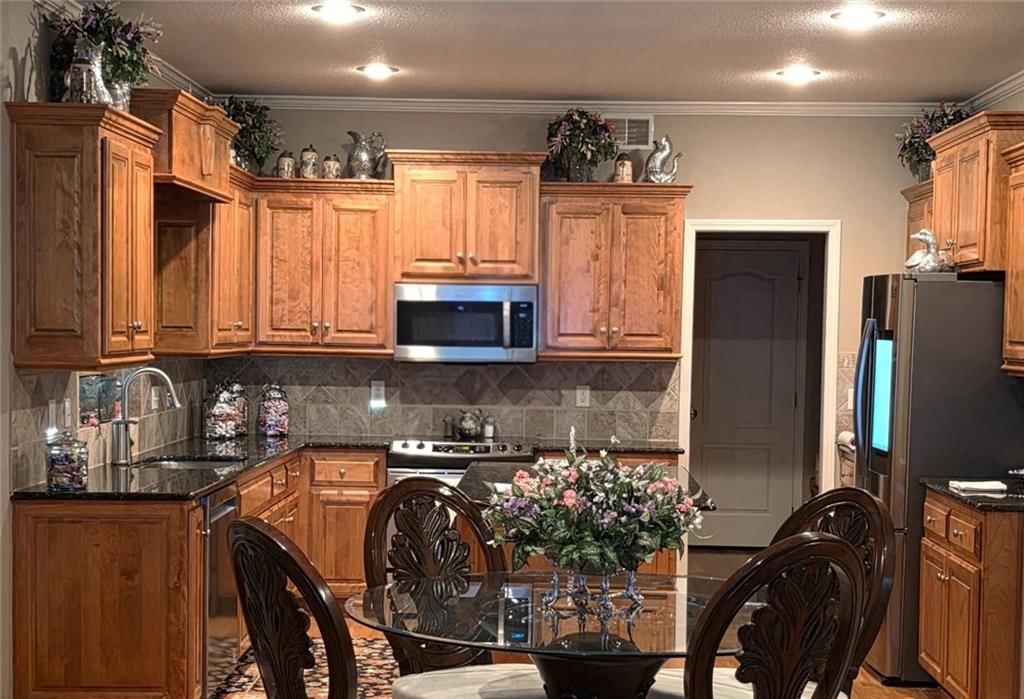 1629 SW Hedgewood Lane — photo 5