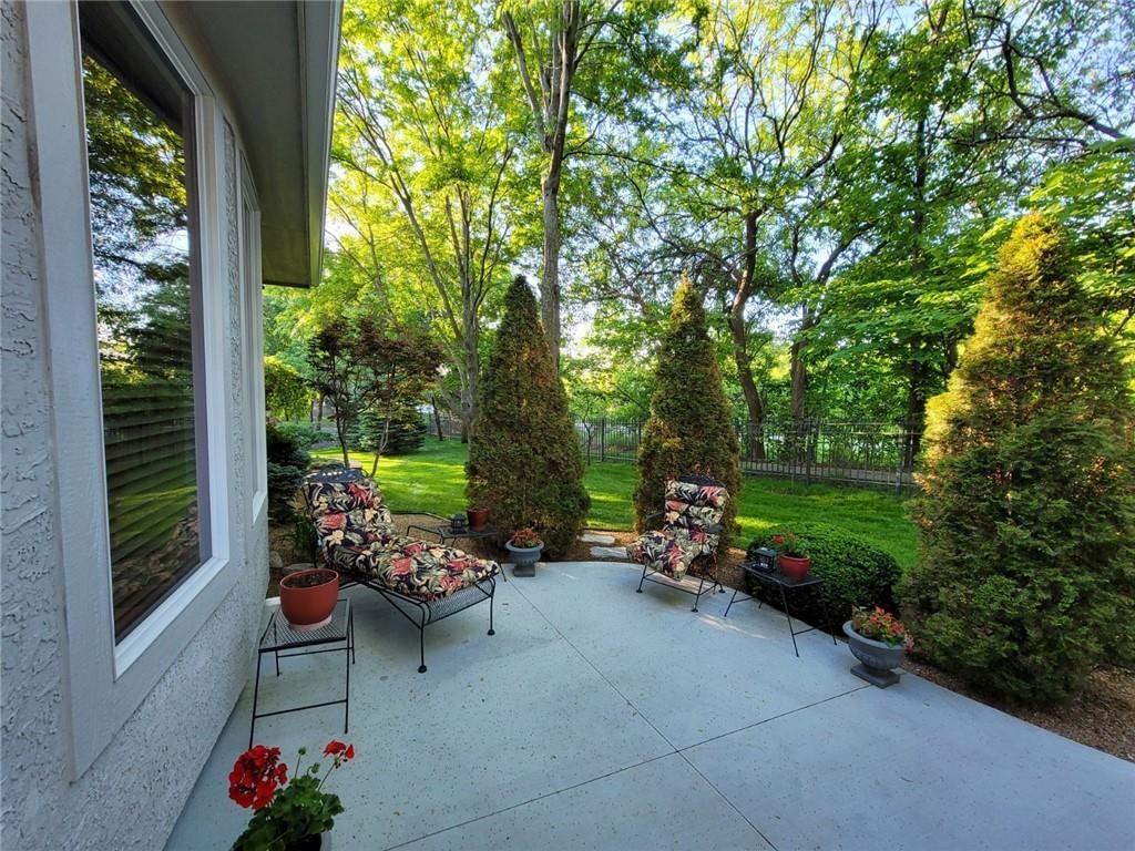 1629 SW Hedgewood Lane — photo 16