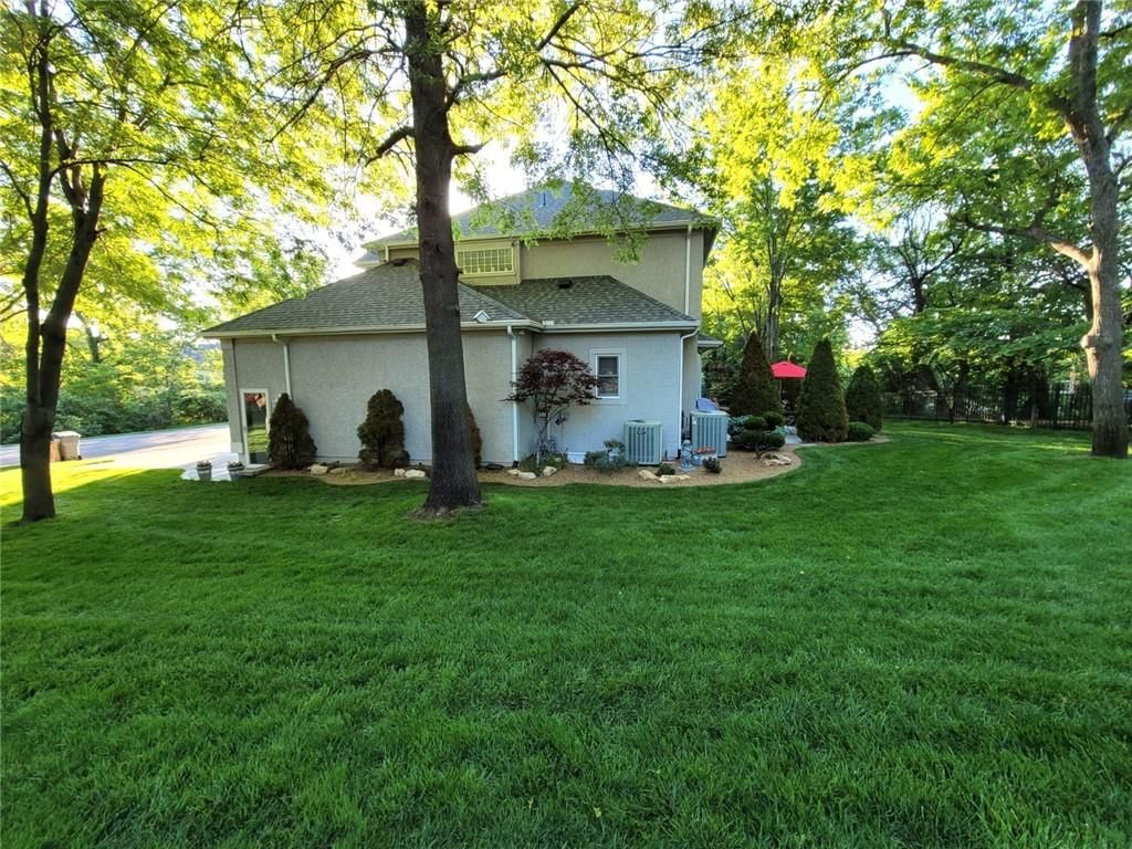 1629 SW Hedgewood Lane — photo 18