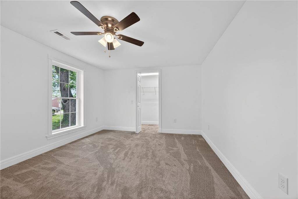 1711 E 1st Street — photo 15