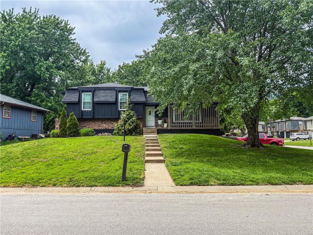 4928 NW Fisk Avenue — photo 2