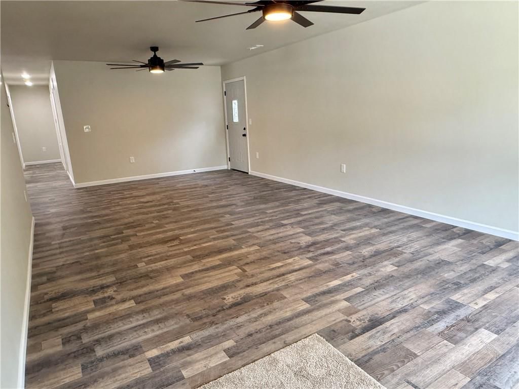1215 S Maple Street — photo 6