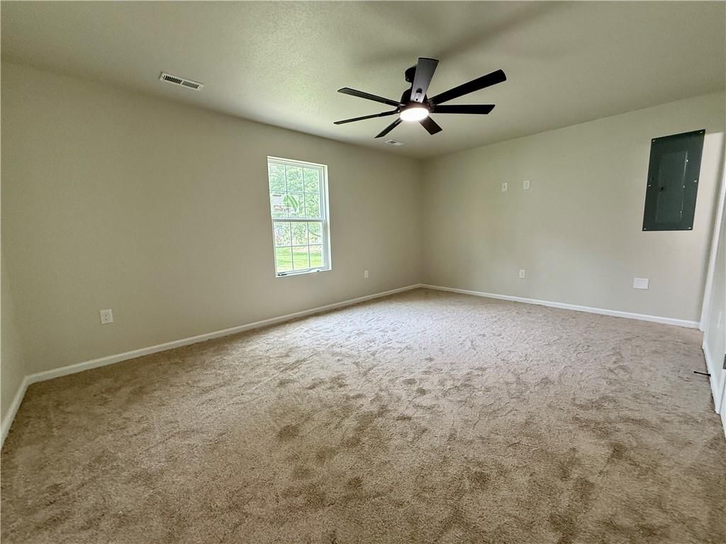 1215 S Maple Street — photo 25