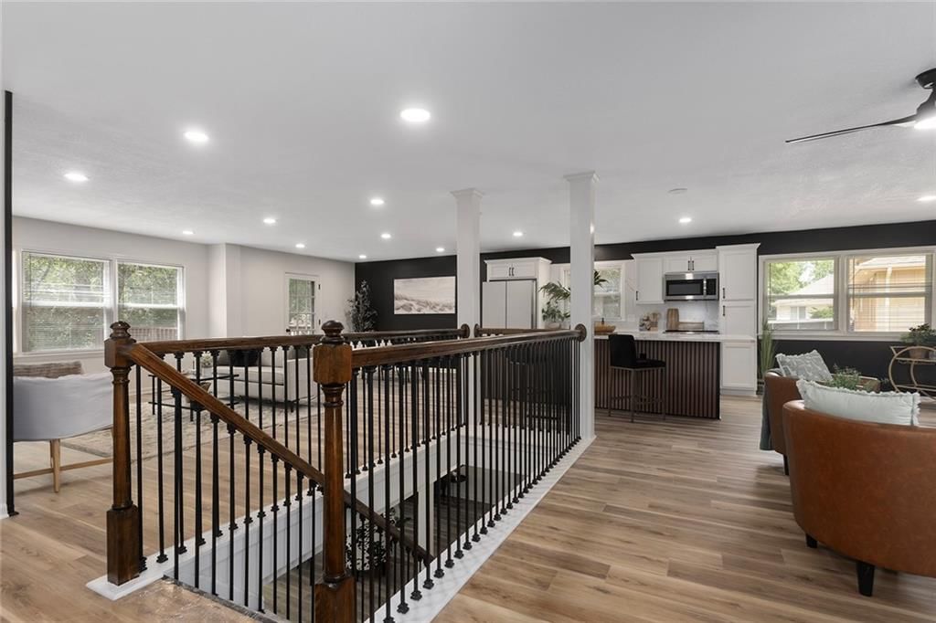 8320 WILLOW Way — photo 3