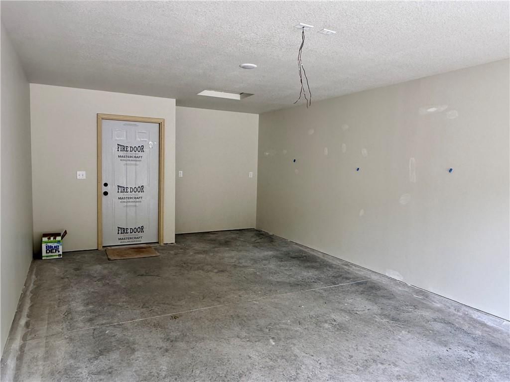 1221 S Maple Street — photo 23
