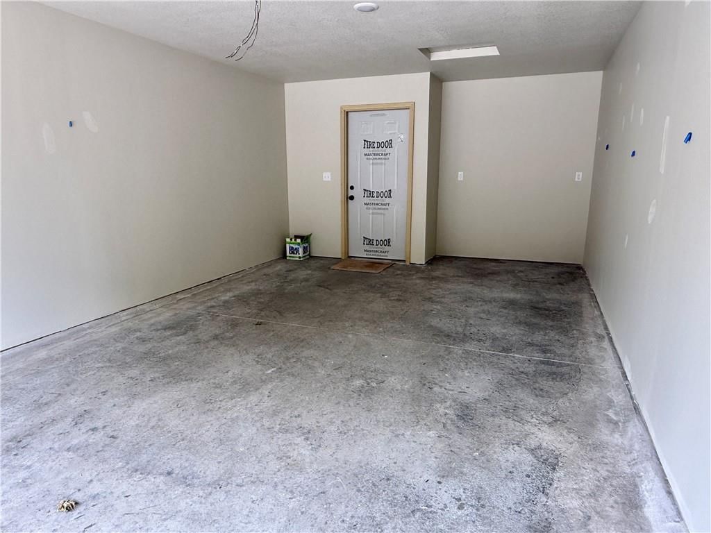 1221 S Maple Street — photo 24