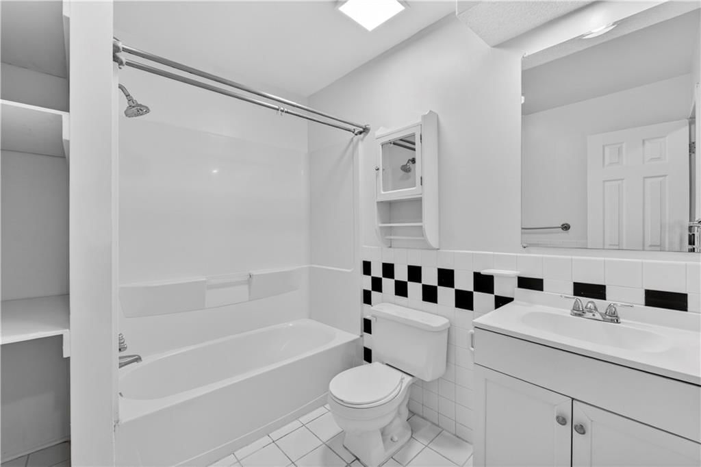 2836 Eaton Street — photo 14