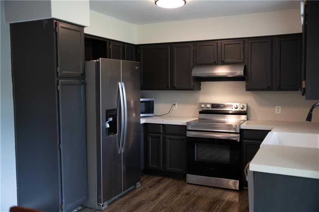 209 W Edgewood Drive — photo 3
