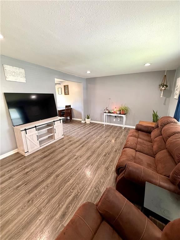 209 W Edgewood Drive — photo 7