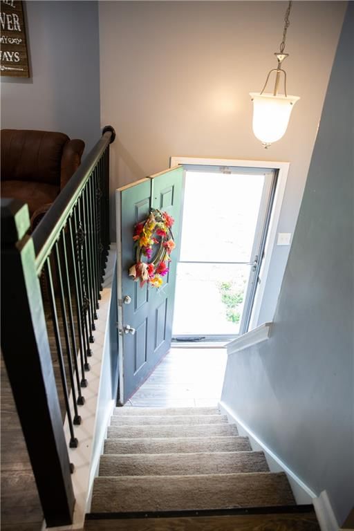 209 W Edgewood Drive — photo 10
