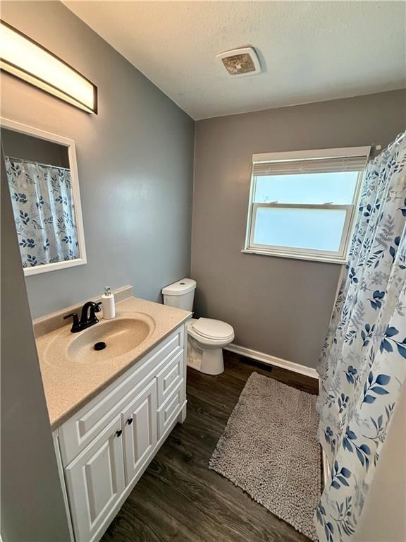 209 W Edgewood Drive — photo 12
