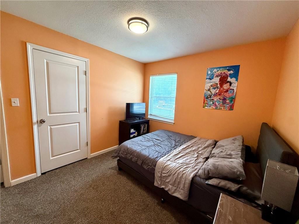 209 W Edgewood Drive — photo 13