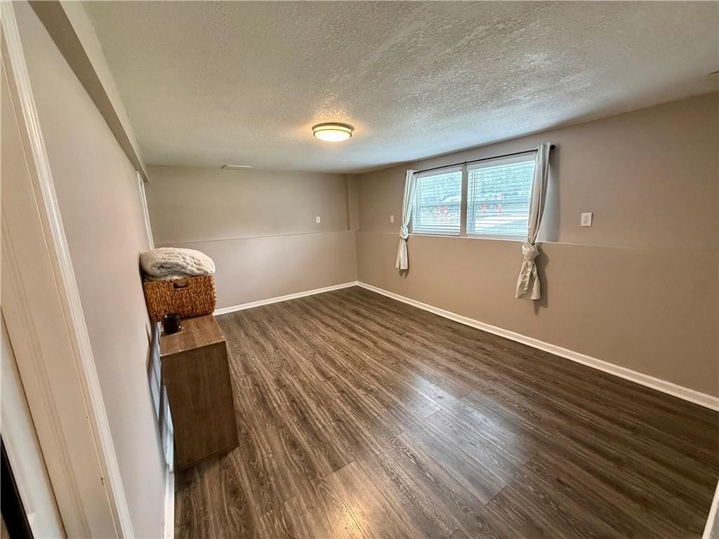 209 W Edgewood Drive — photo 20