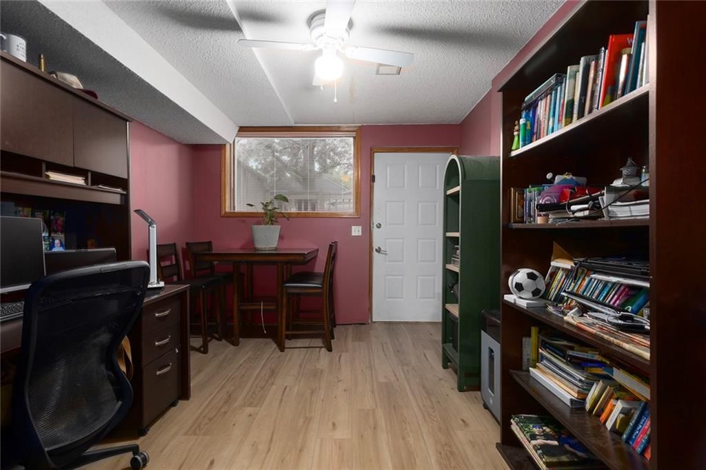 6902 Michael Lane — photo 30