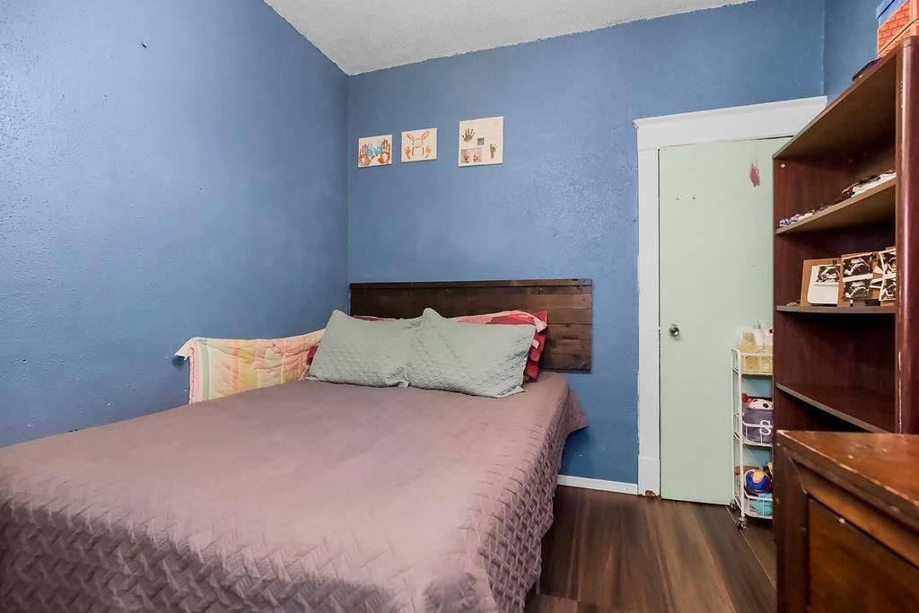 4614 E 10th Street — photo 11