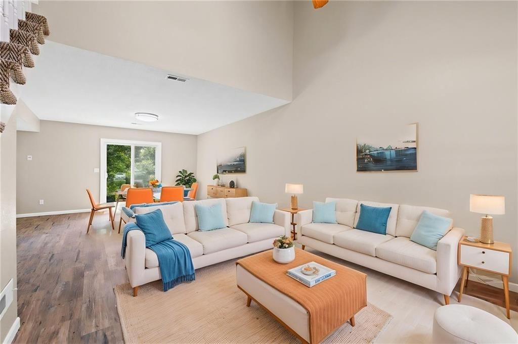 760 Spring Circle — photo 3