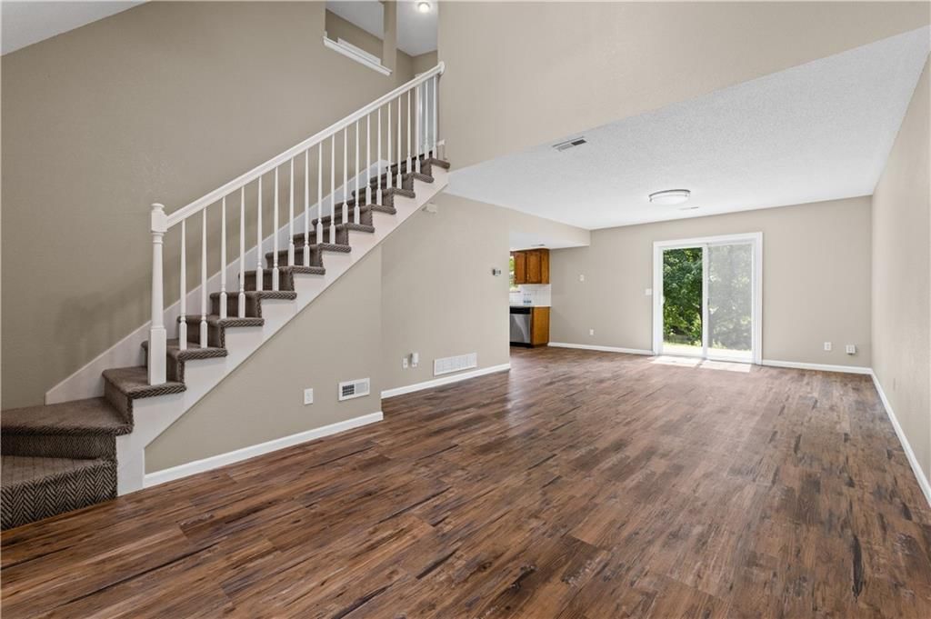 760 Spring Circle — photo 5