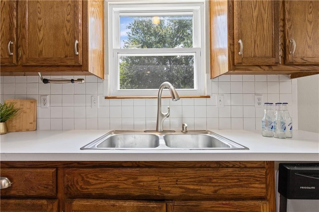760 Spring Circle — photo 10