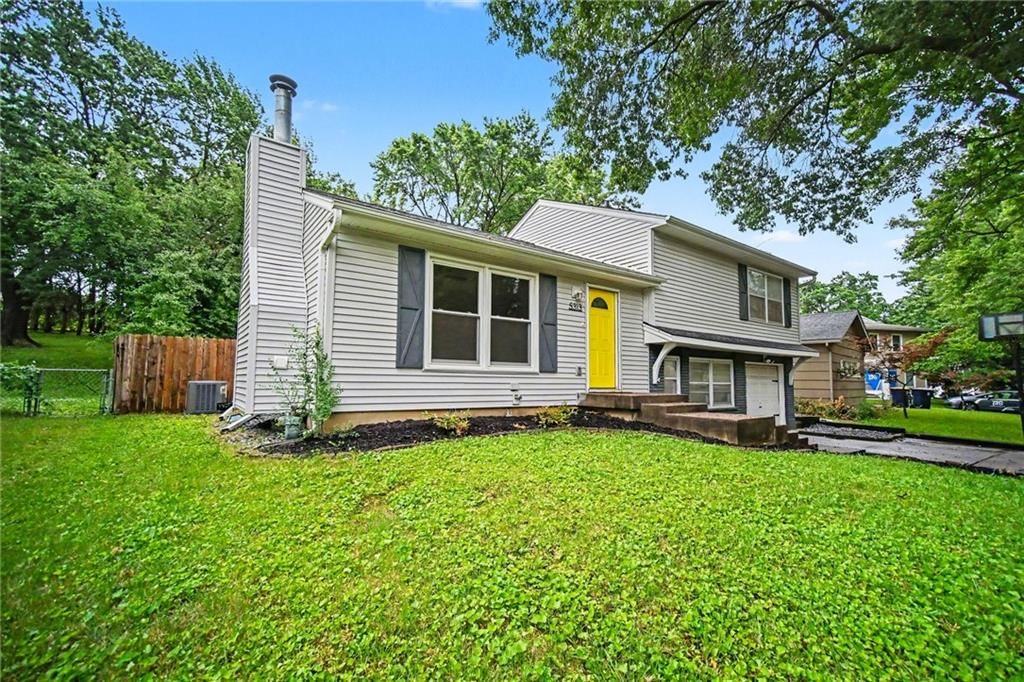 5313 N Lydia Avenue — photo 3