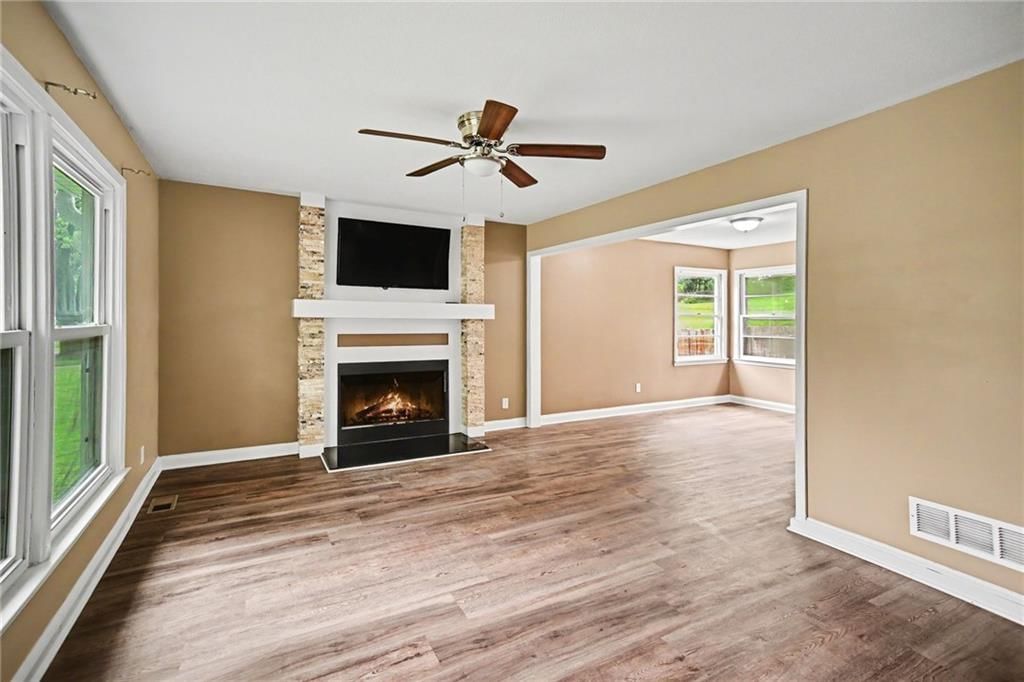 5313 N Lydia Avenue — photo 5