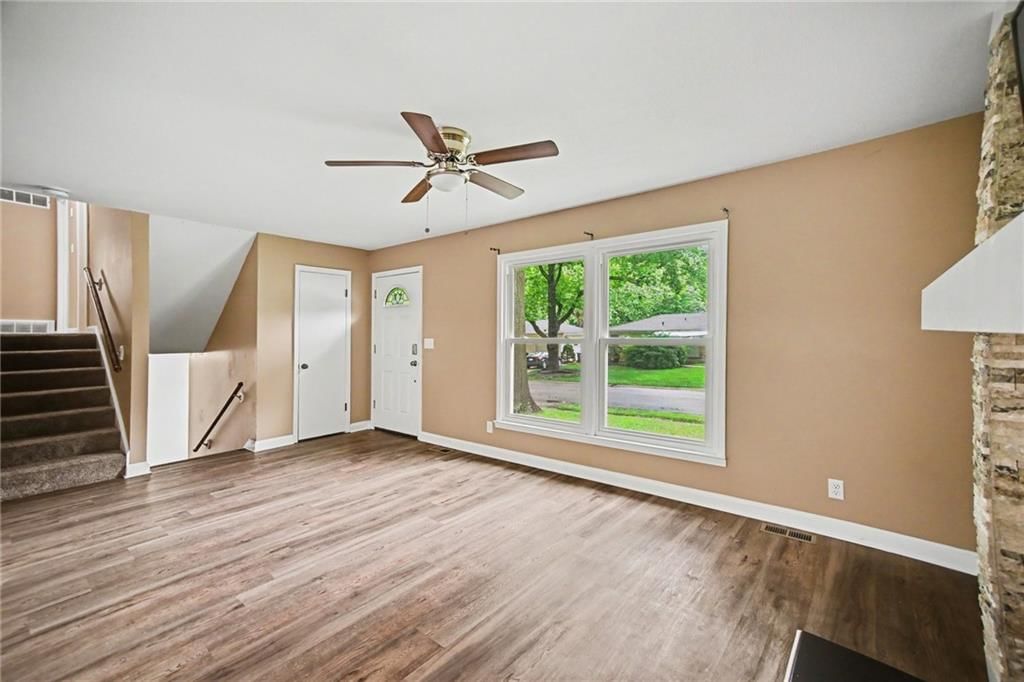 5313 N Lydia Avenue — photo 7