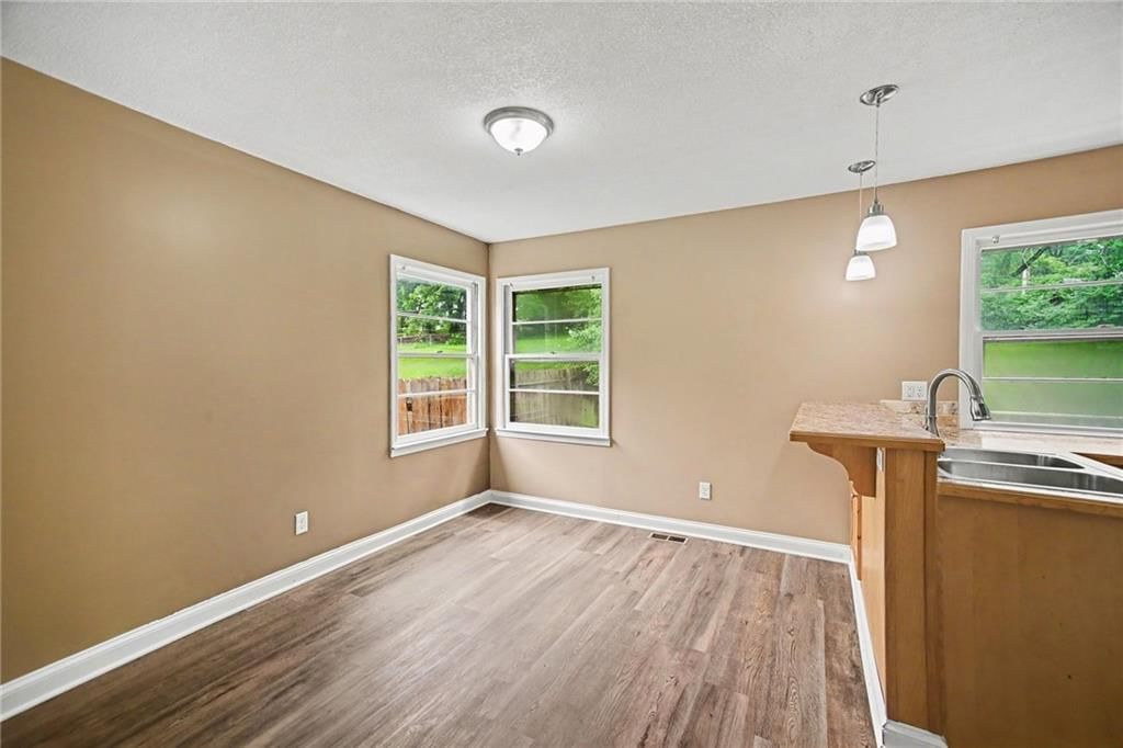 5313 N Lydia Avenue — photo 9