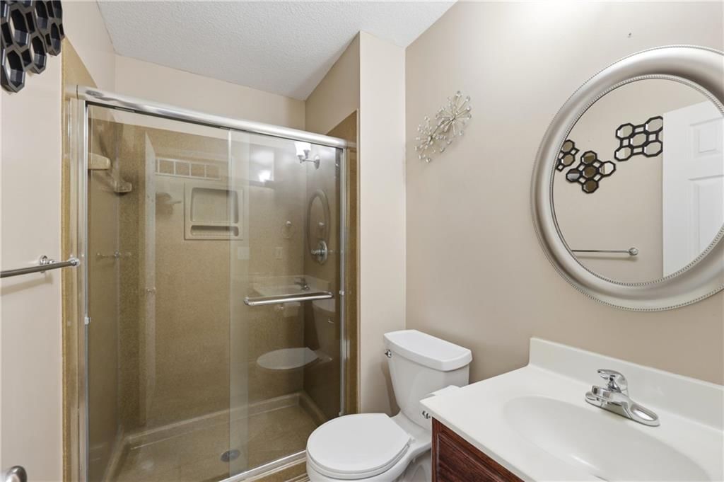 7902 Spring Valley Road — photo 17