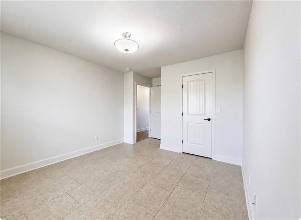 3109 N 109th Terrace — photo 40