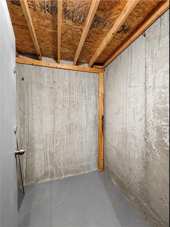 3109 N 109th Terrace — photo 52
