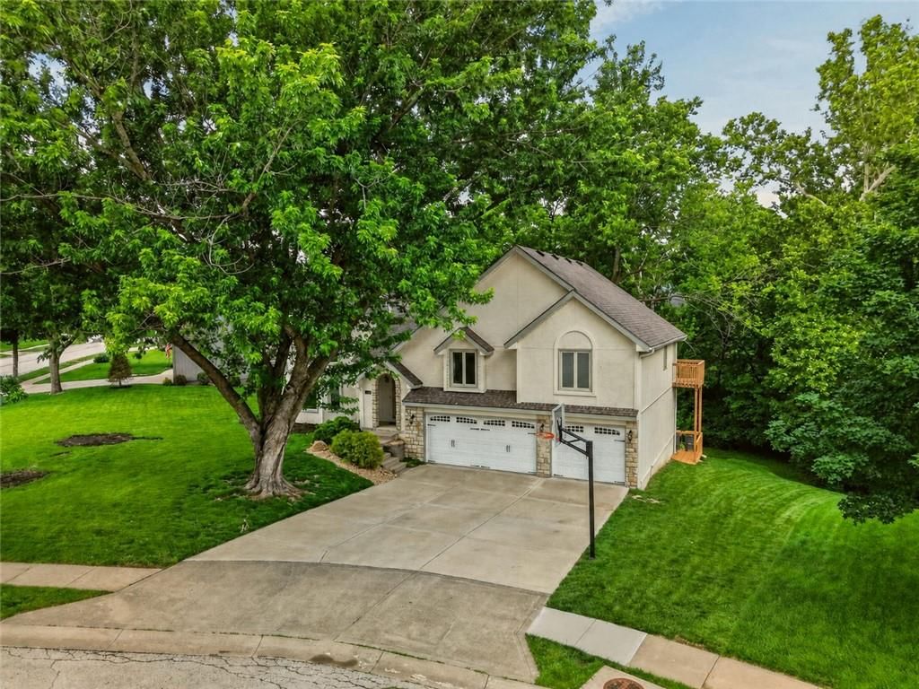 1808 NE 82nd Place — photo 2