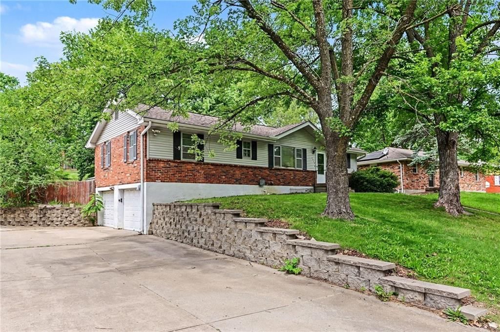 7420 N Main Street — photo 3