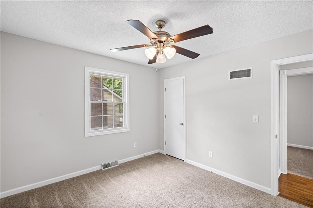 1210 SE 5th Street — photo 11