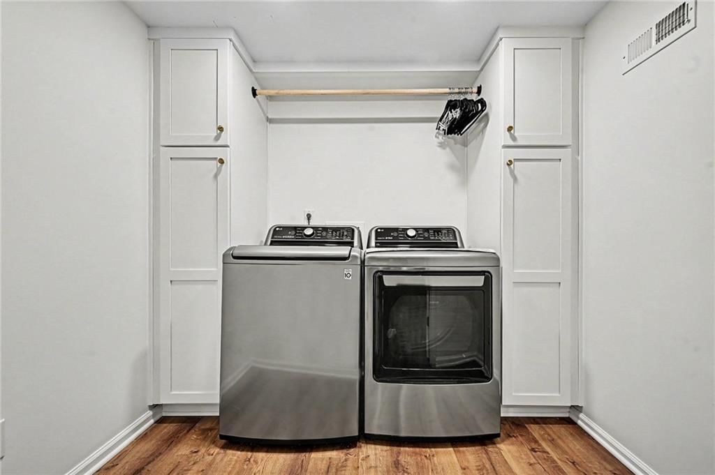 5020 Clark Drive — photo 15