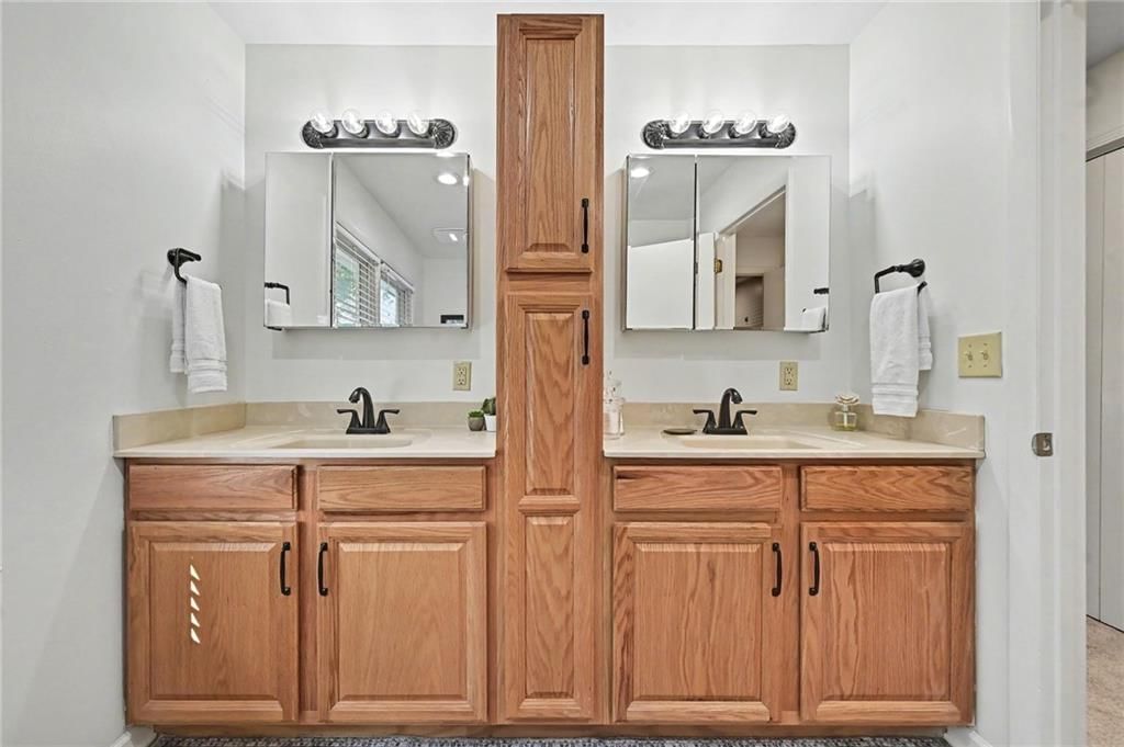 5020 Clark Drive — photo 18