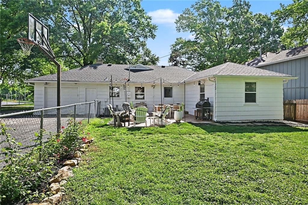 5020 Clark Drive — photo 32