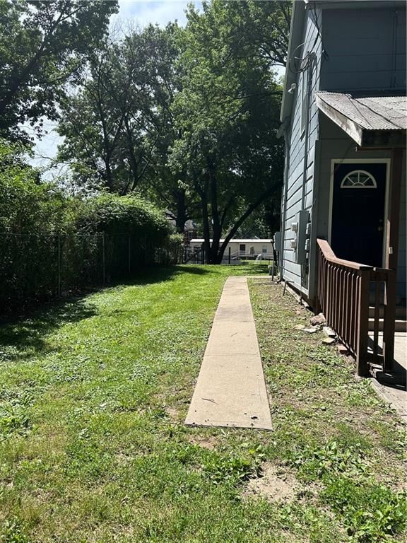 608 A & B Osage Street — photo 7